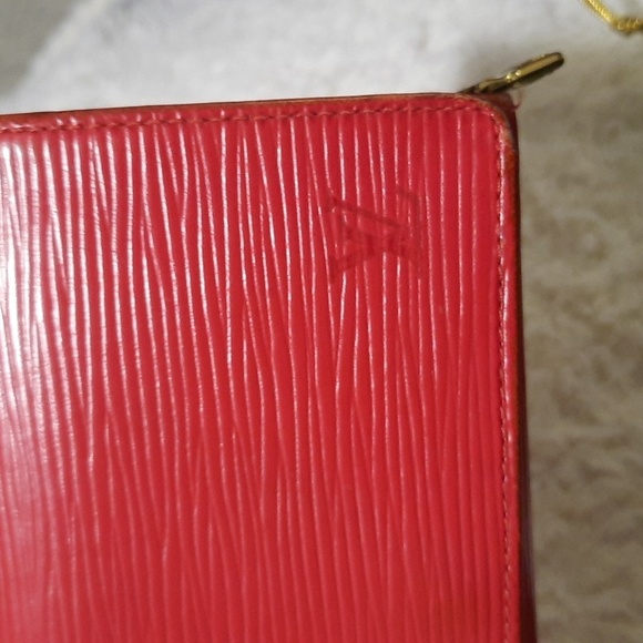 Louie Vuitton French Wallet - Picture 2 of 16